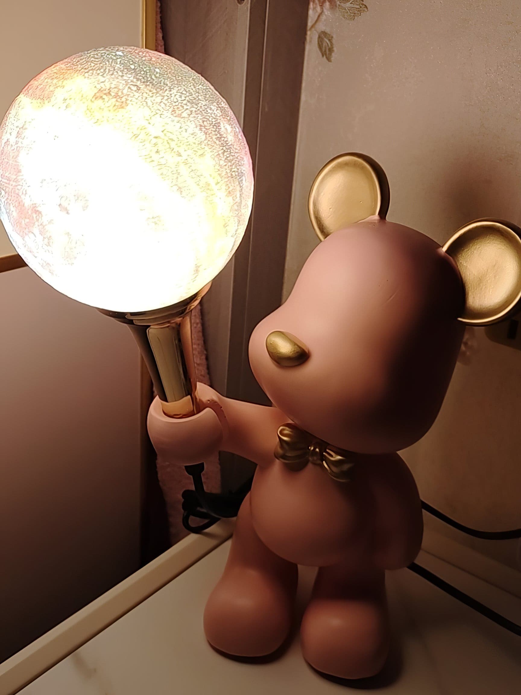 Creative Bear Planet Table Lamp