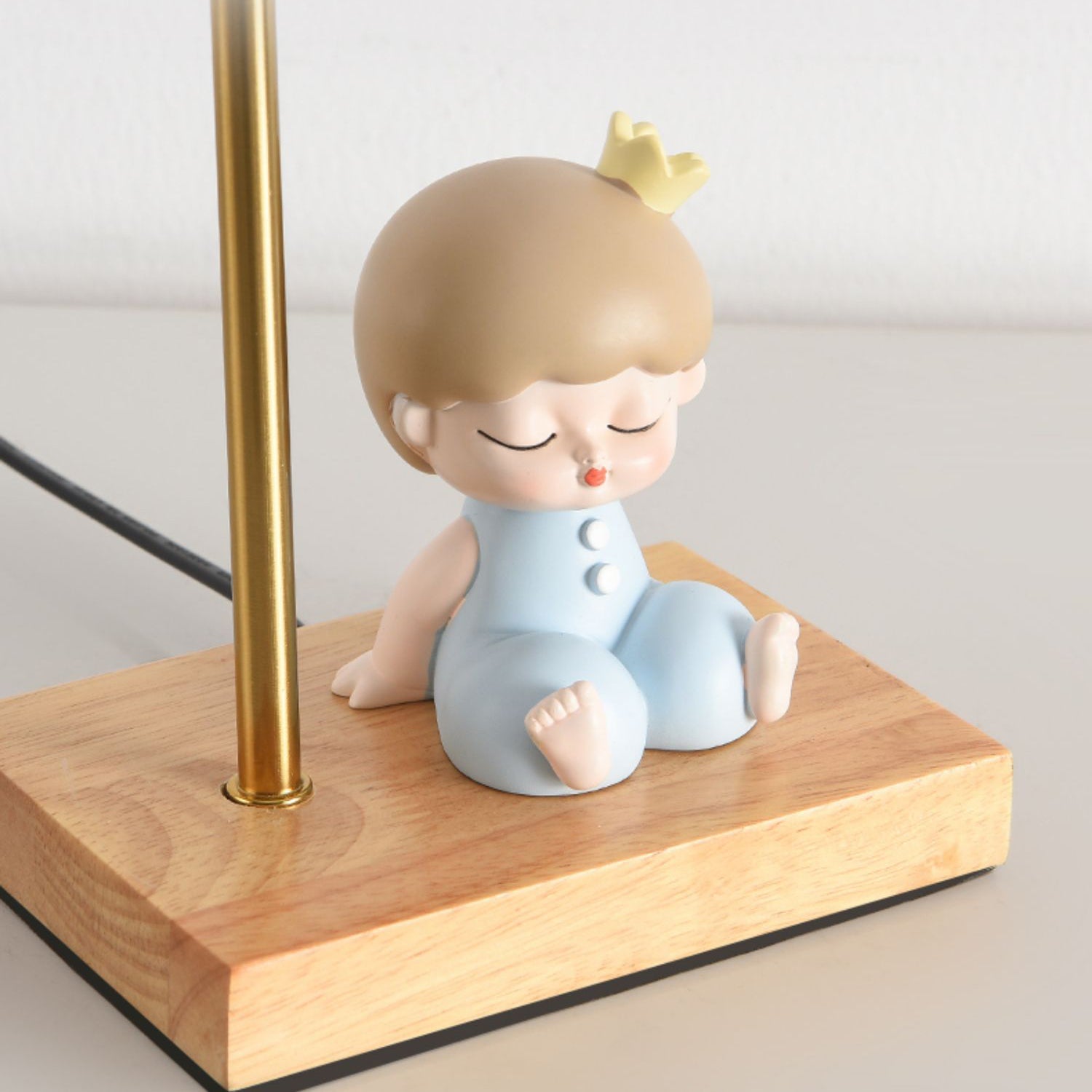 Creative Moon Table Lamp