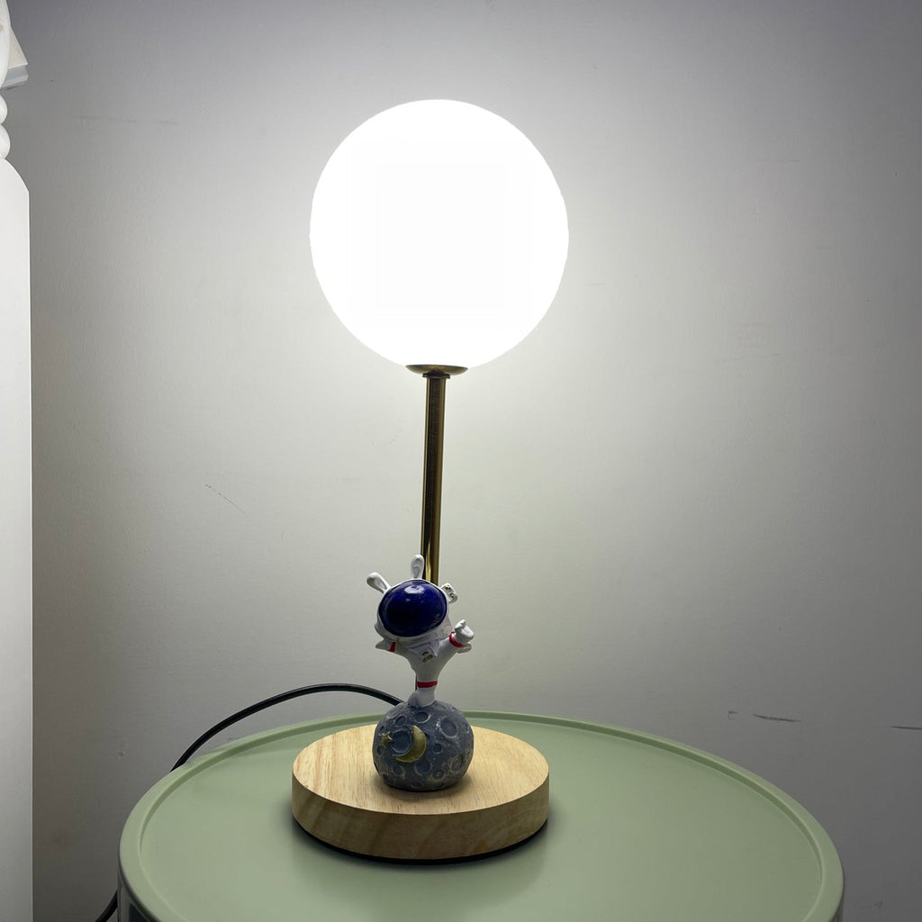 Creative Moon Table Lamp