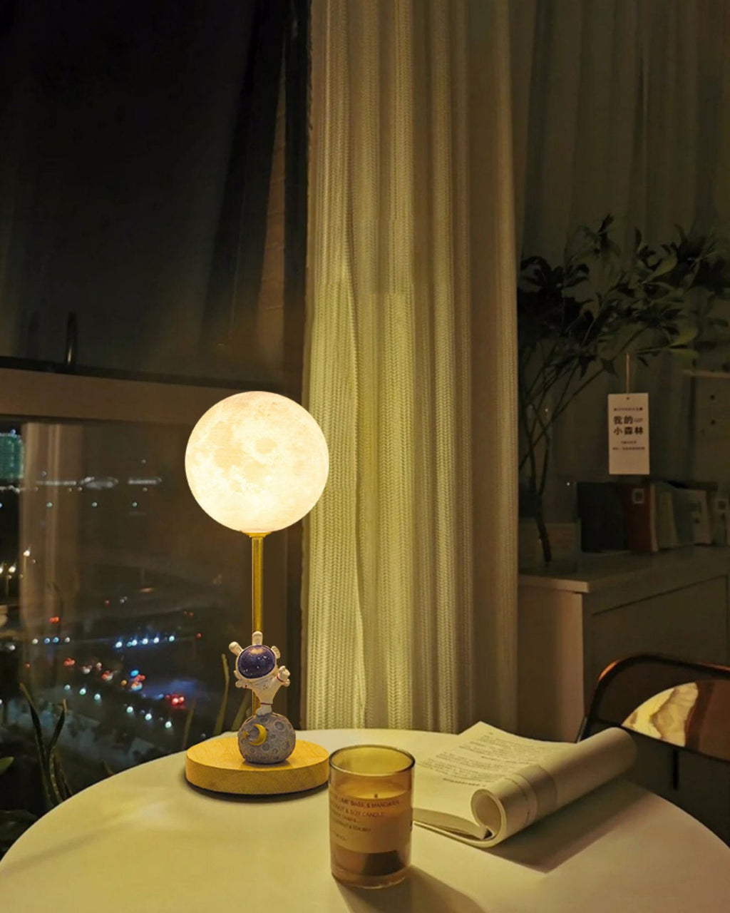 Creative Moon Table Lamp