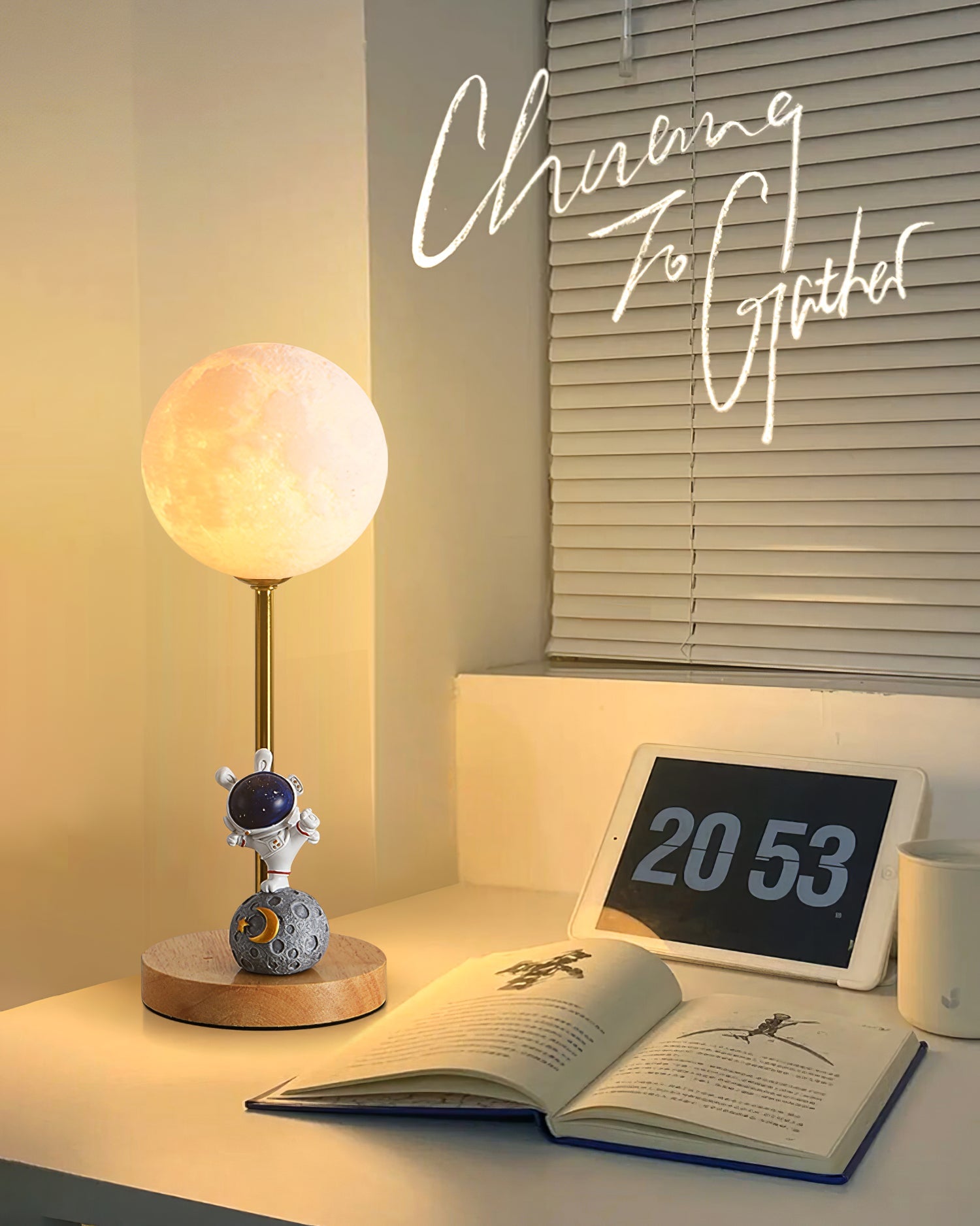 Creative Moon Table Lamp