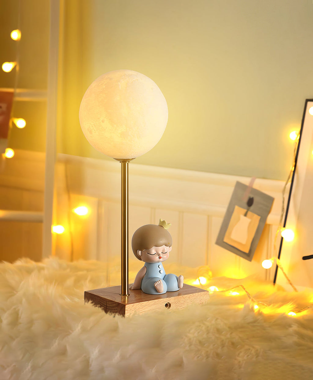Creative Moon Table Lamp