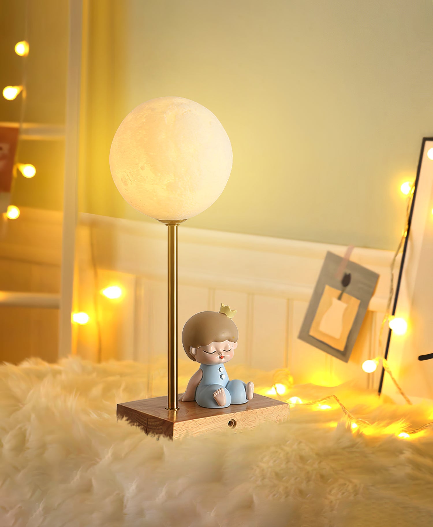 Creative Moon Table Lamp