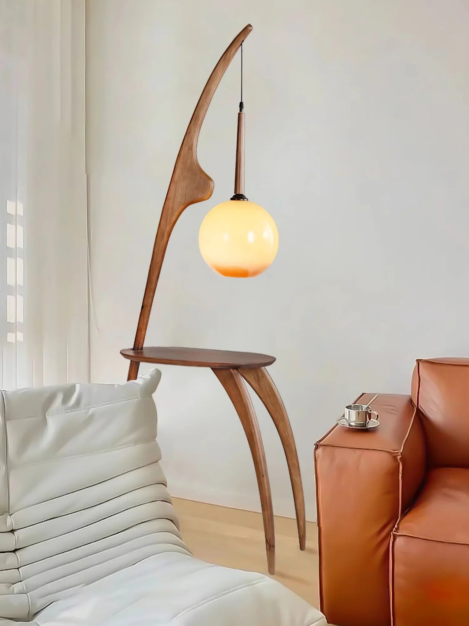 Curved Mantis Floor Lamp