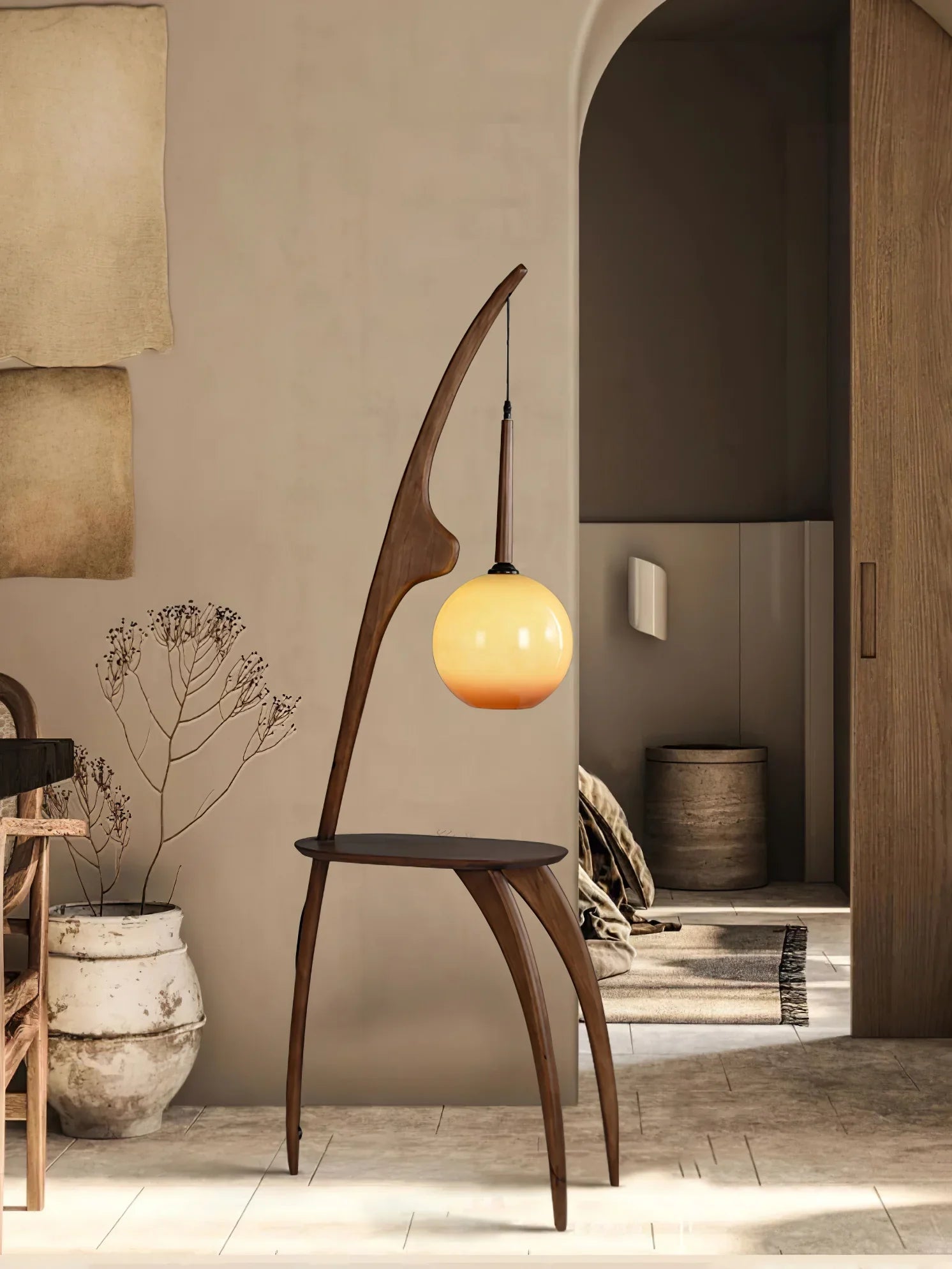 Curved Mantis Floor Lamp
