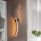 Curved Wall Lamp