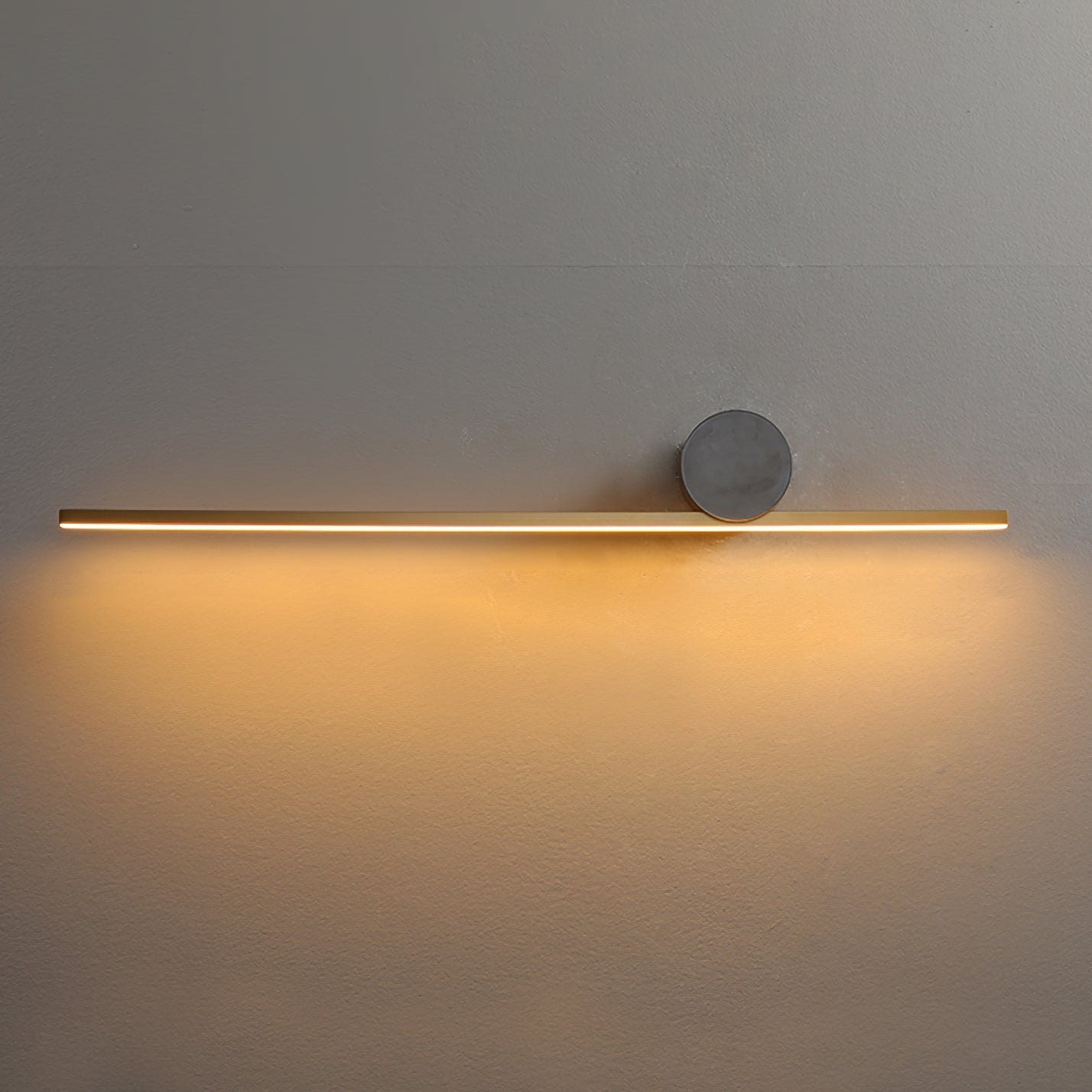 Curved Wall Lamp