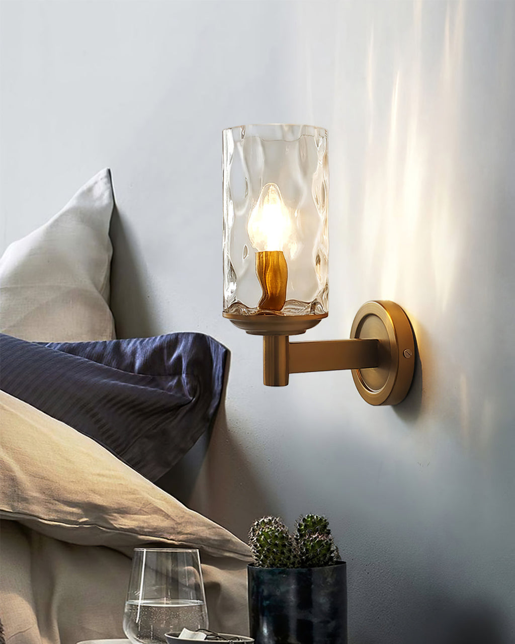 Devora Wall Light