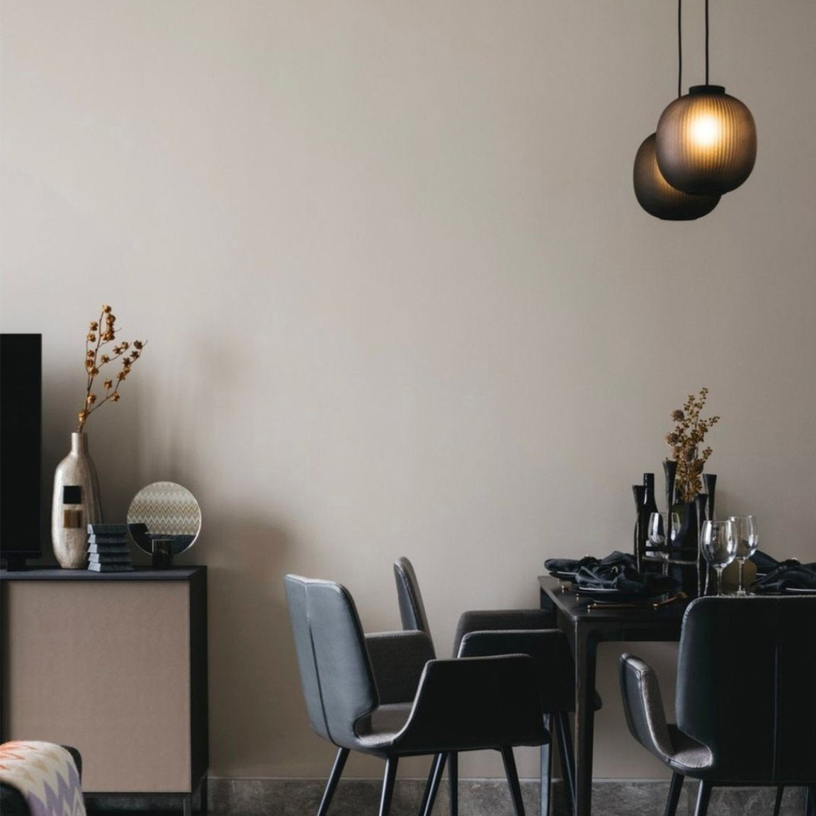 Dynamic Pendant Light