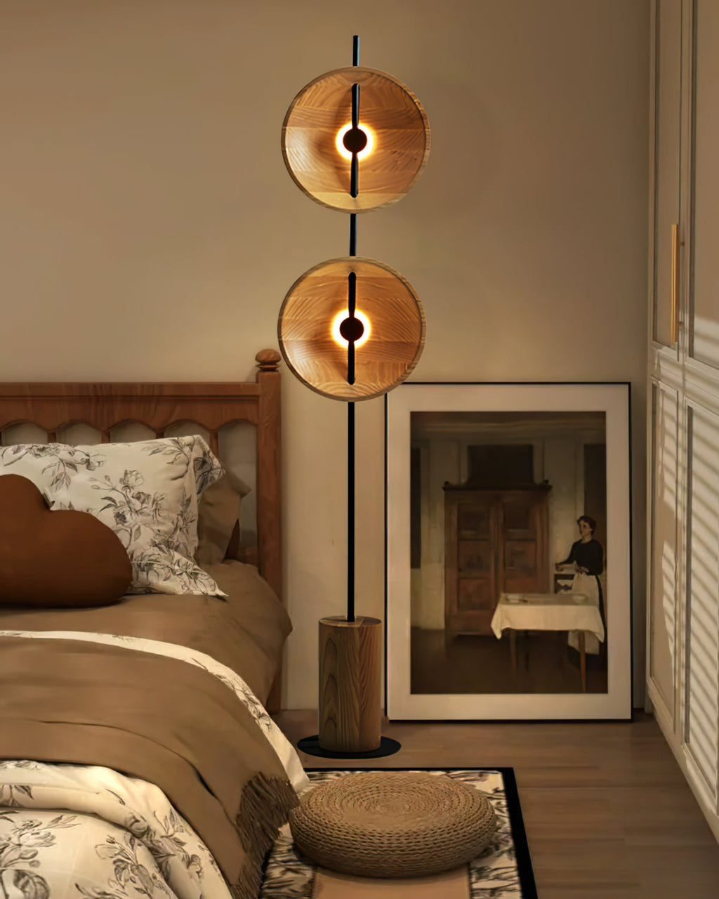 Eine Floor Lamp