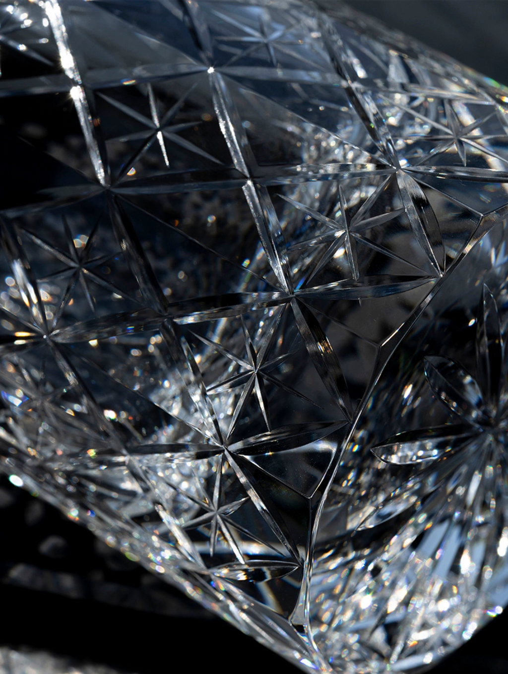 Edo Kiriko Hand-Carved K9 Crystal Star Whiskey Glass