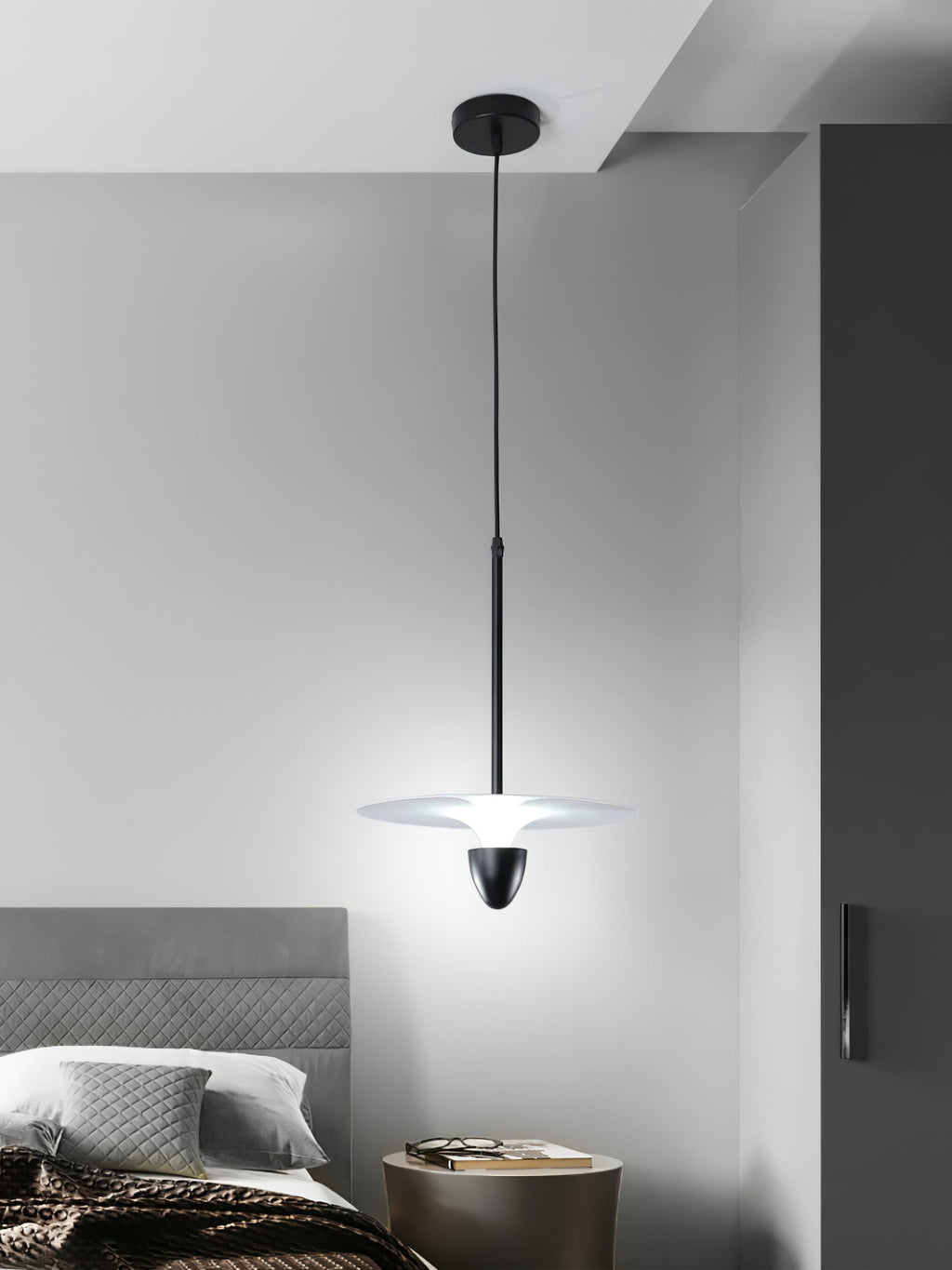 Flying Saucer Pendant Lamp