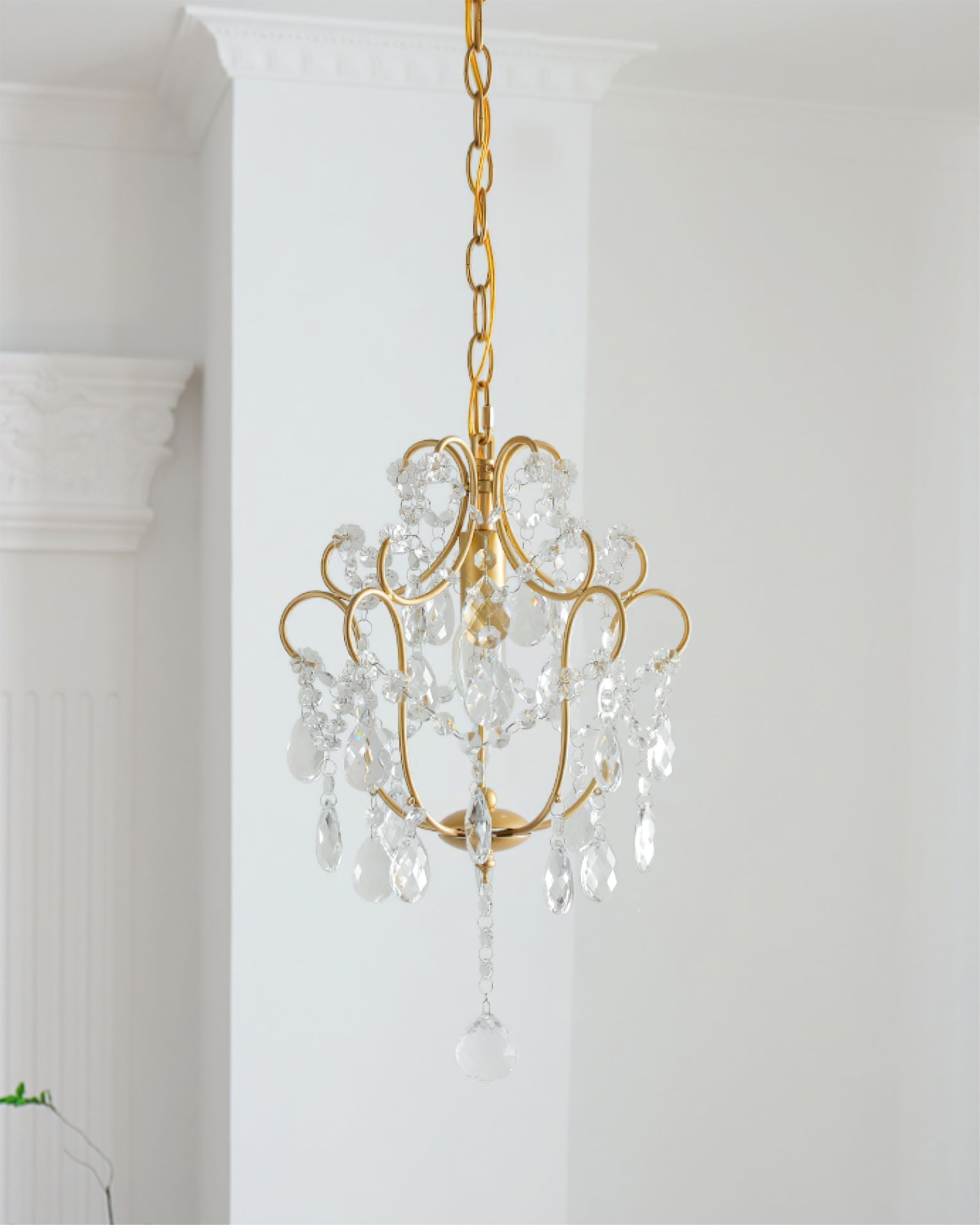 Gilded Crystal Pendant Lamp