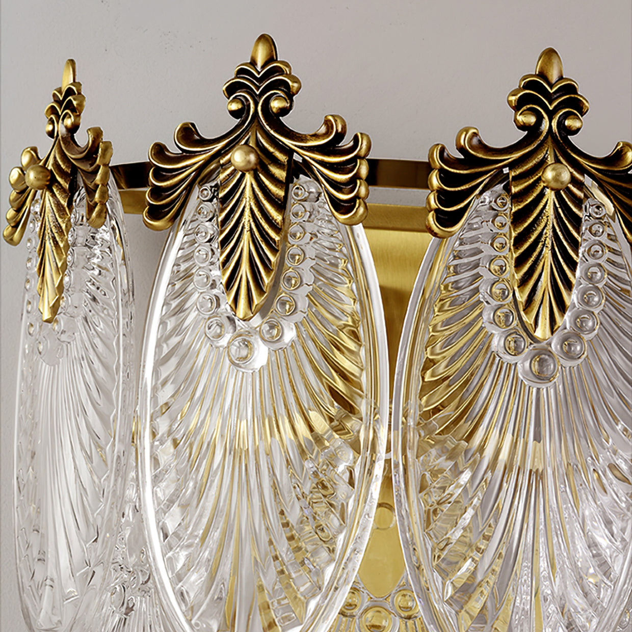 Giulia Brass Wall Lamp