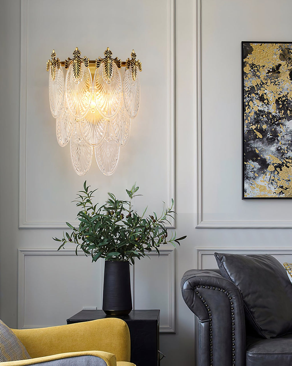 Giulia Brass Wall Lamp