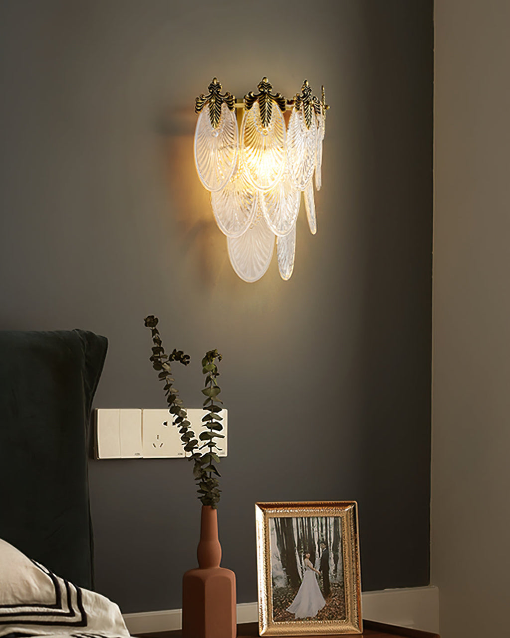 Giulia Brass Wall Lamp