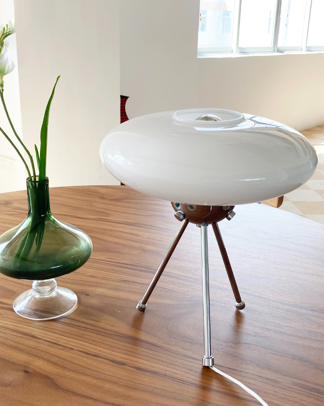 Glass UFO Table Lamp
