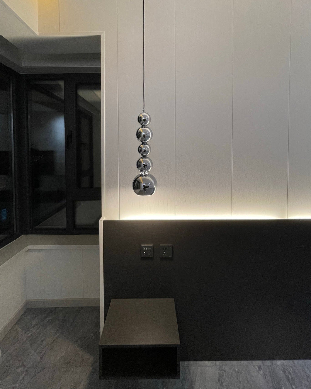 Globe Ball Pendant Lamp