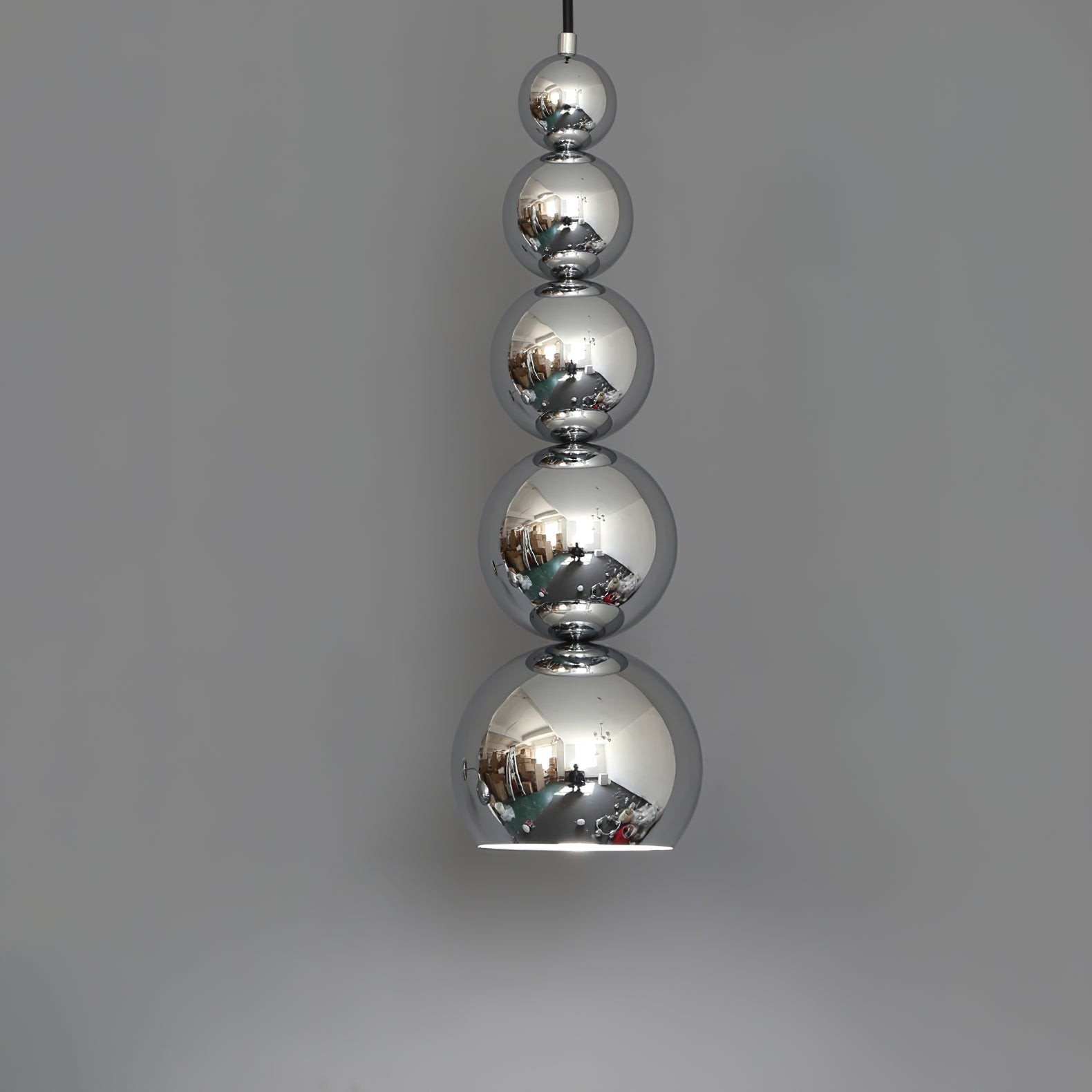 Globe Ball Pendant Lamp