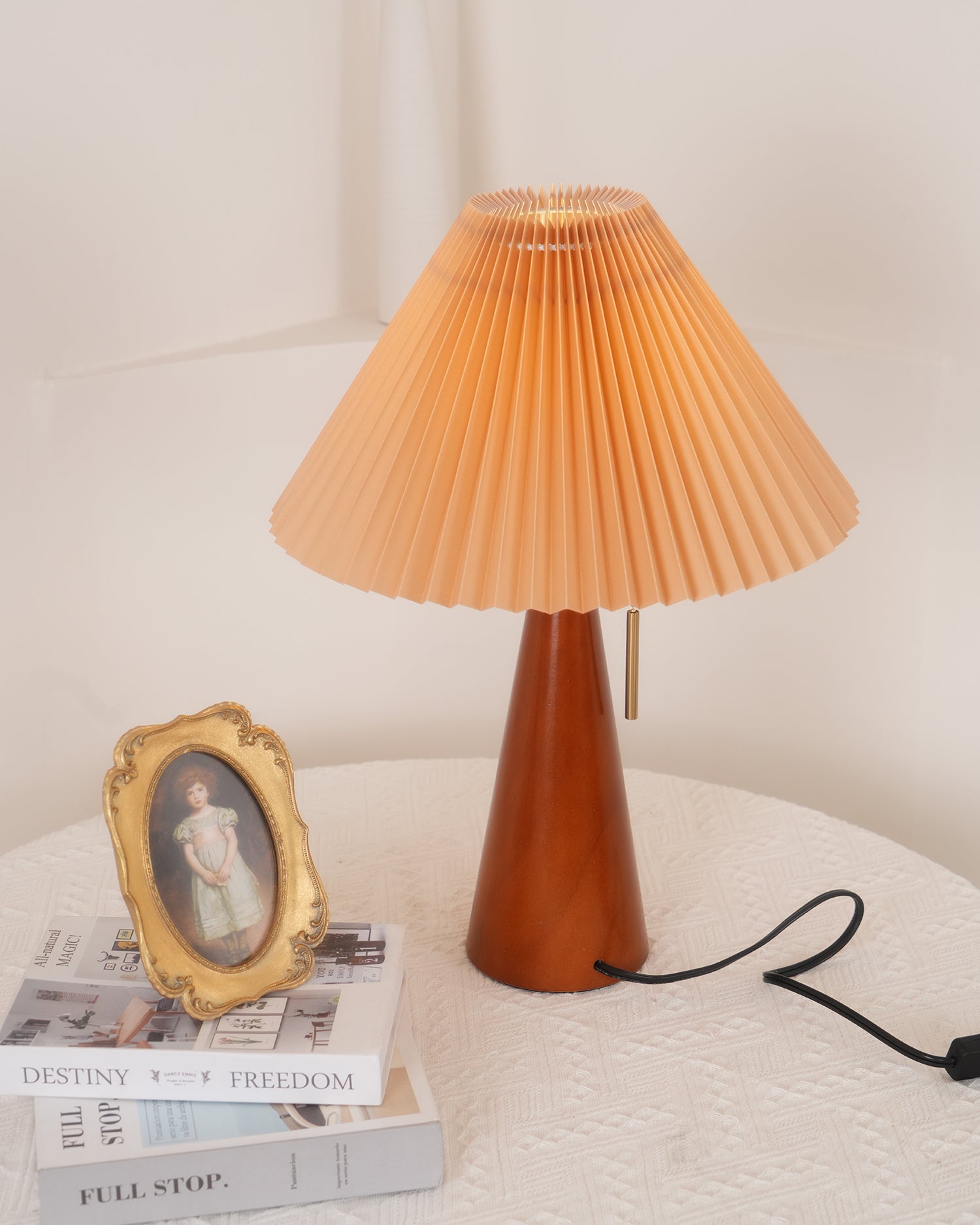 Stringer Table Lamp