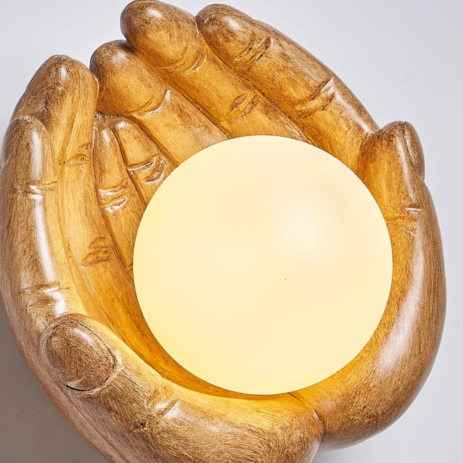 Holding Hands Wall Lamp