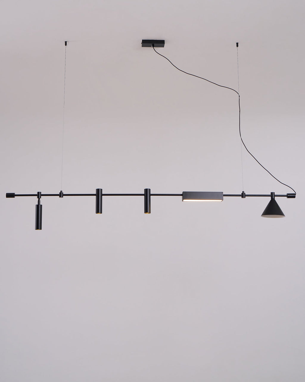 Horizontal Linear LED Pendant Lamp