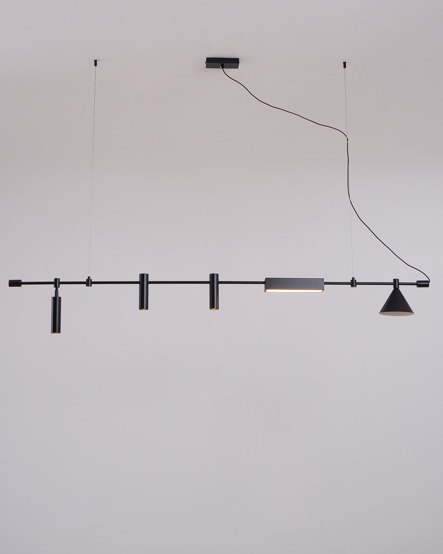 Horizontal Linear LED Pendant Lamp