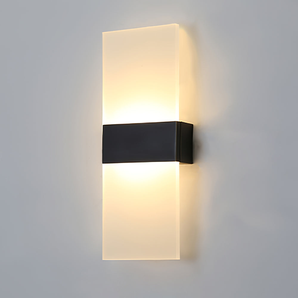 Jenks Wall Light