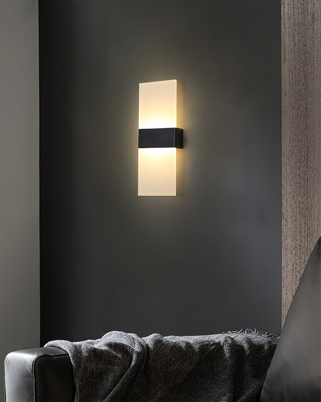 Jenks Wall Light