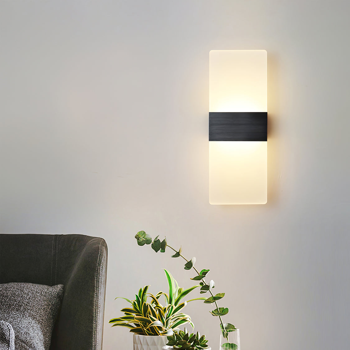 Jenks Wall Light