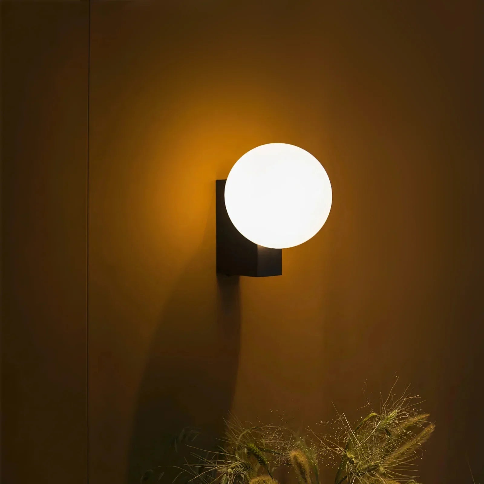 Journey SHY2 Wall Lamp