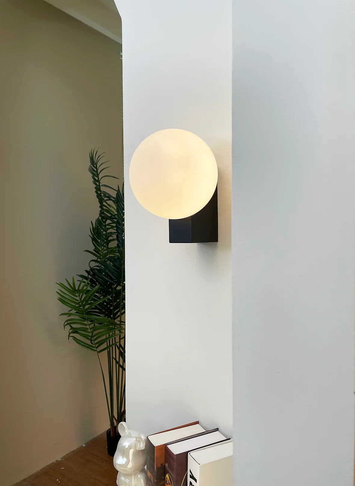 Journey SHY2 Wall Lamp
