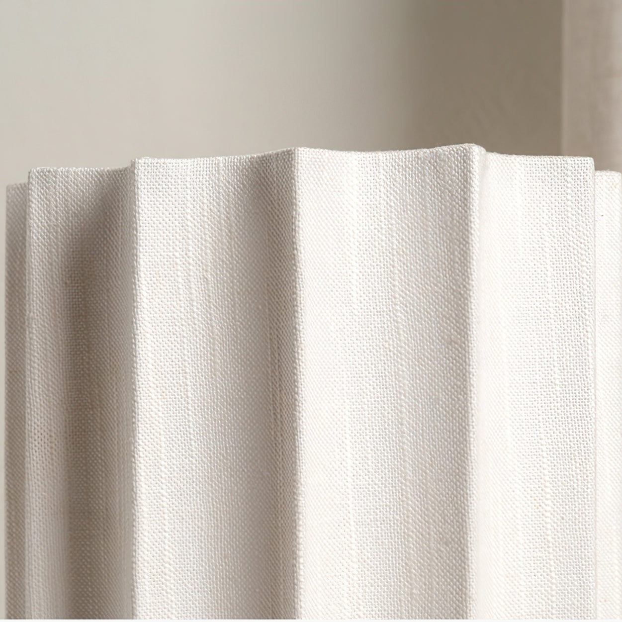 Kane Built-in Battery Table Lamp