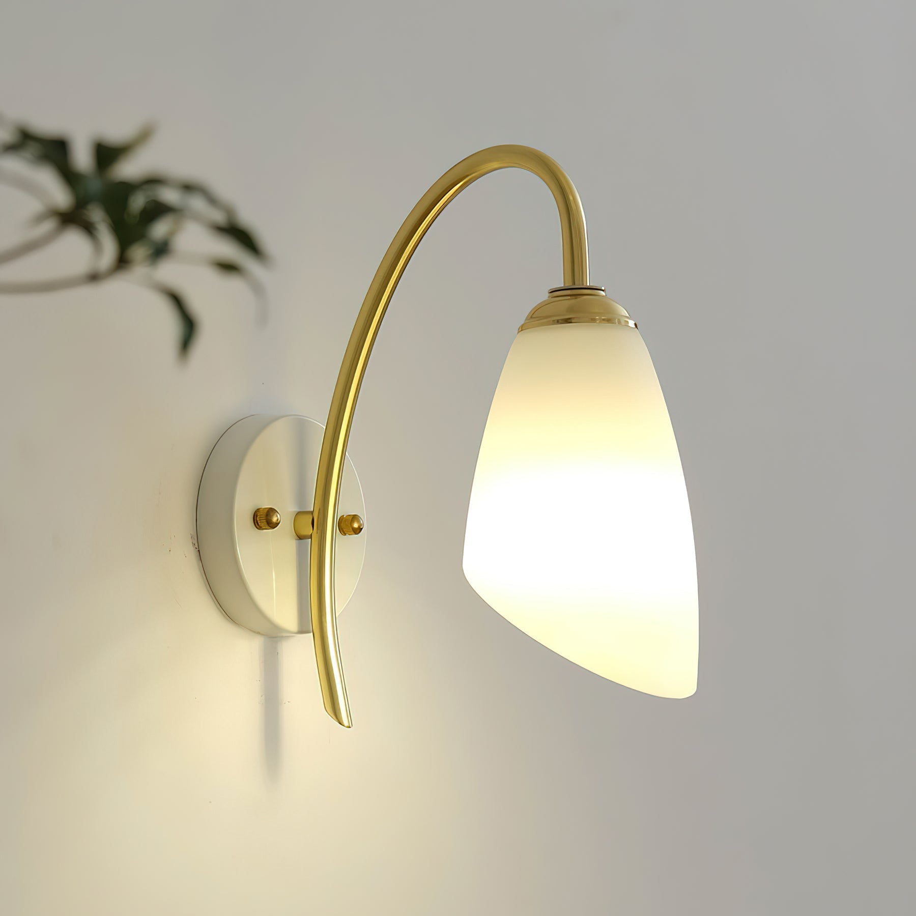 Hector Wall Lamp