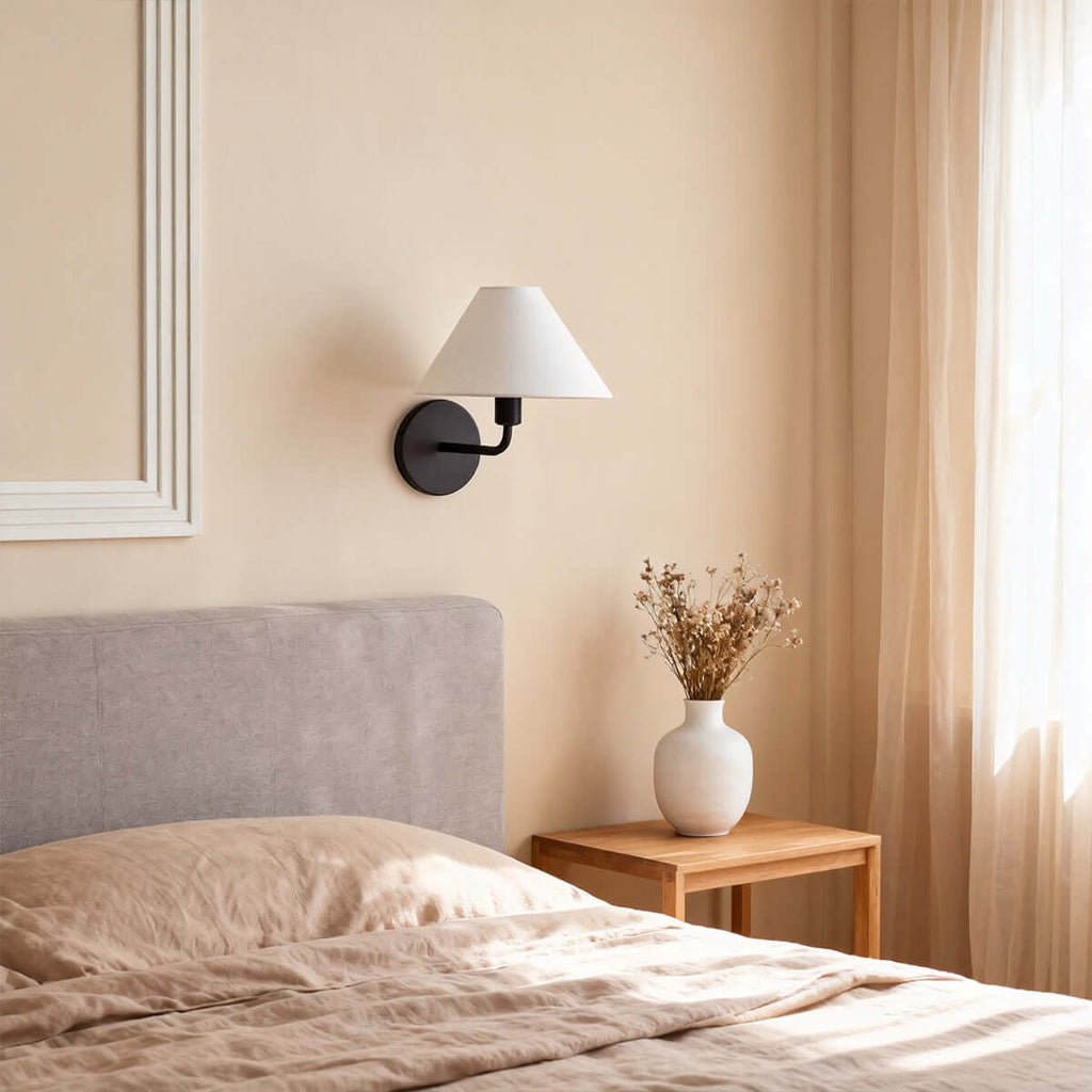 Kavrion Wall Lamp