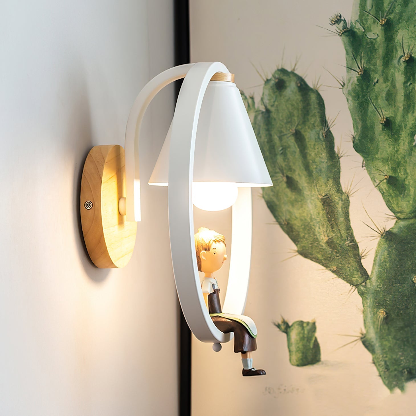 Kona Wall Light