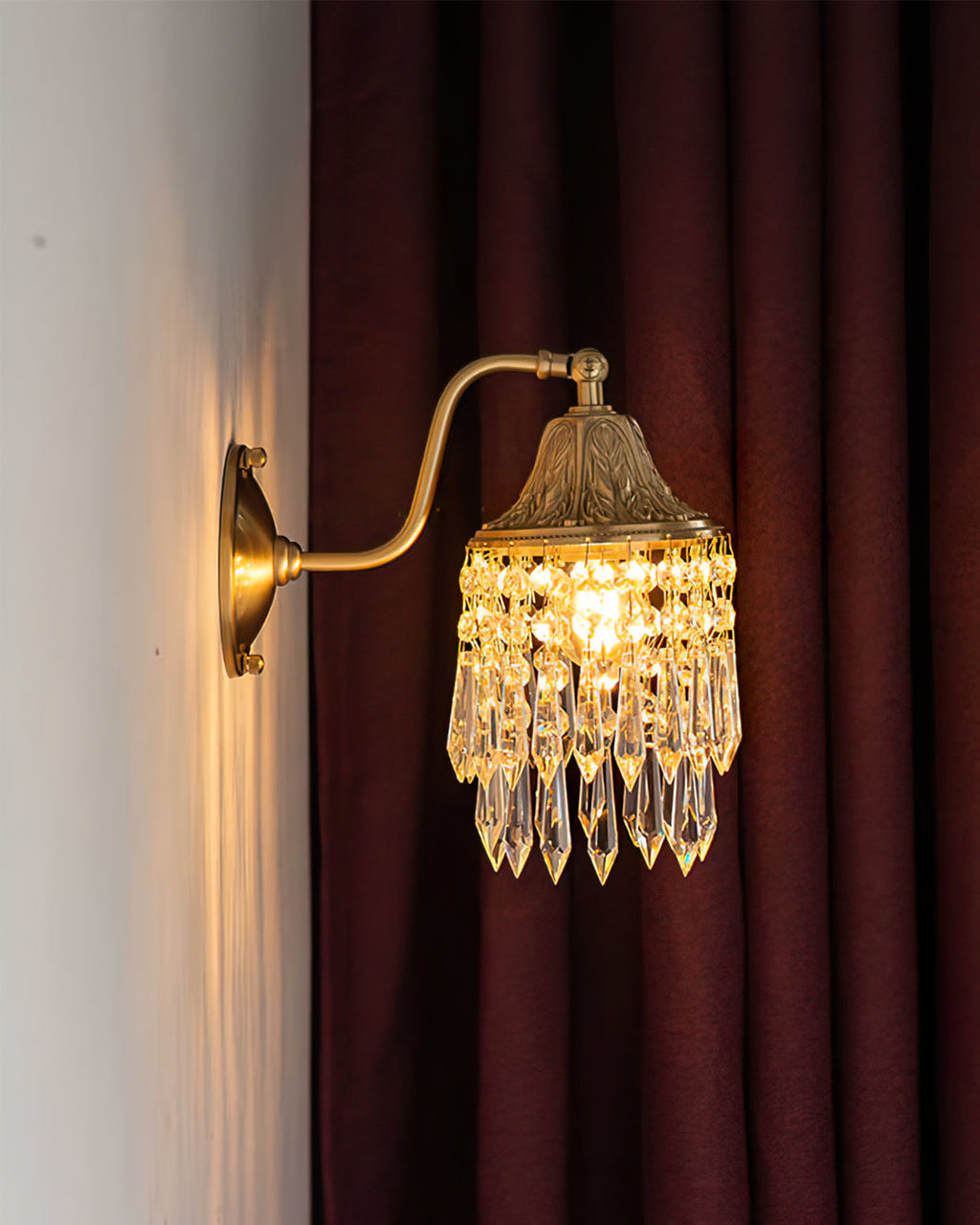 Kristall Wall Lamp