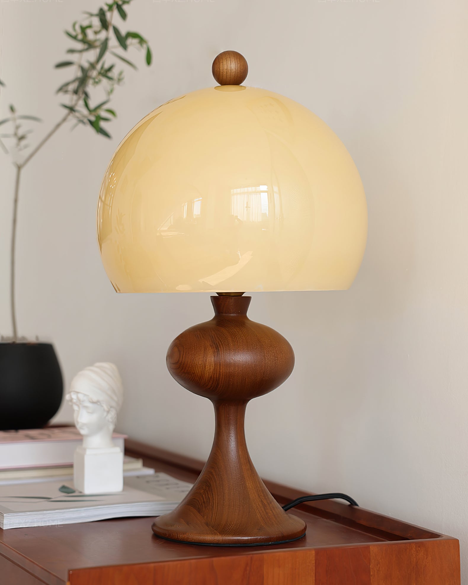 Laddi Table Lamp