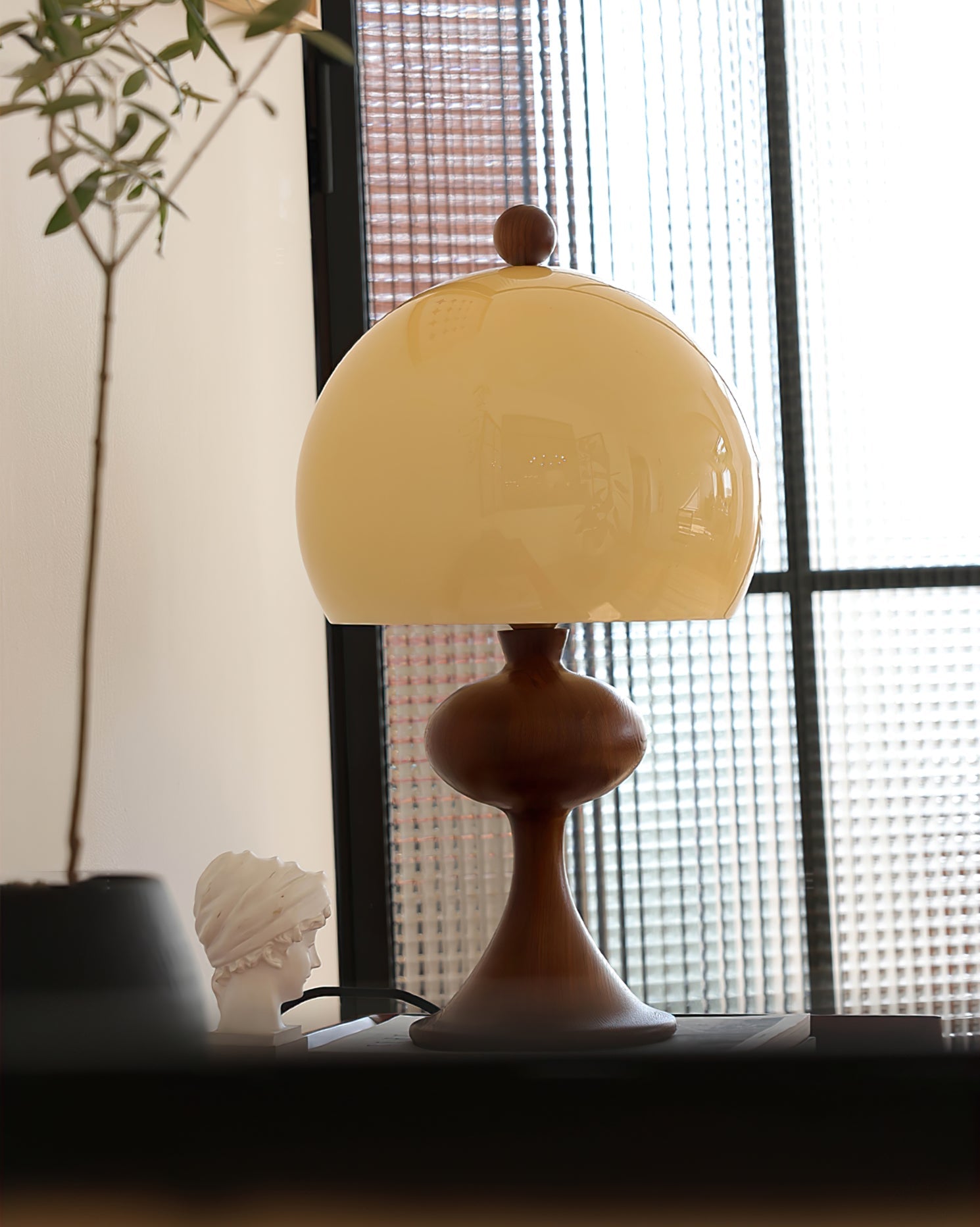 Laddi Table Lamp