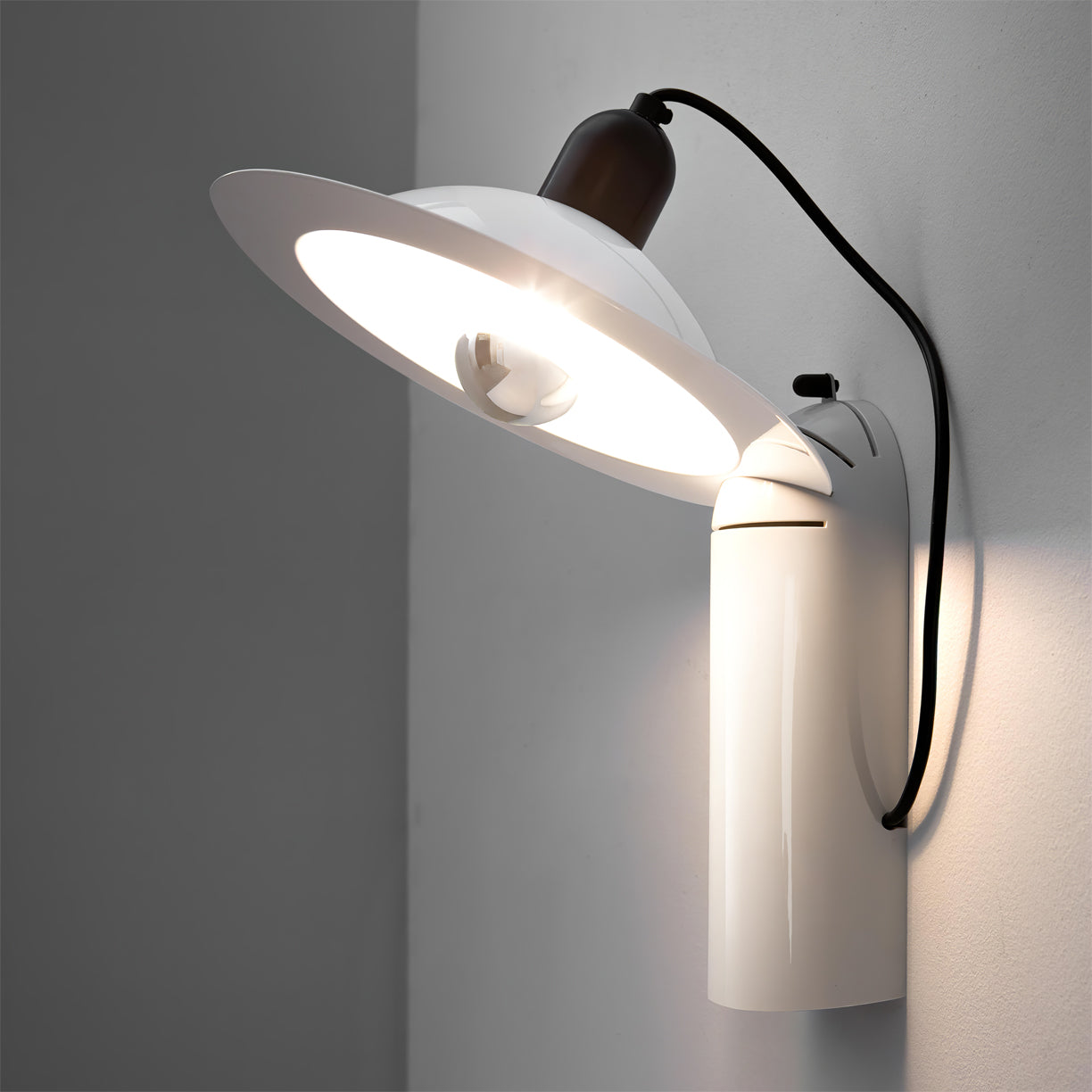 Lampiatta Wall Light