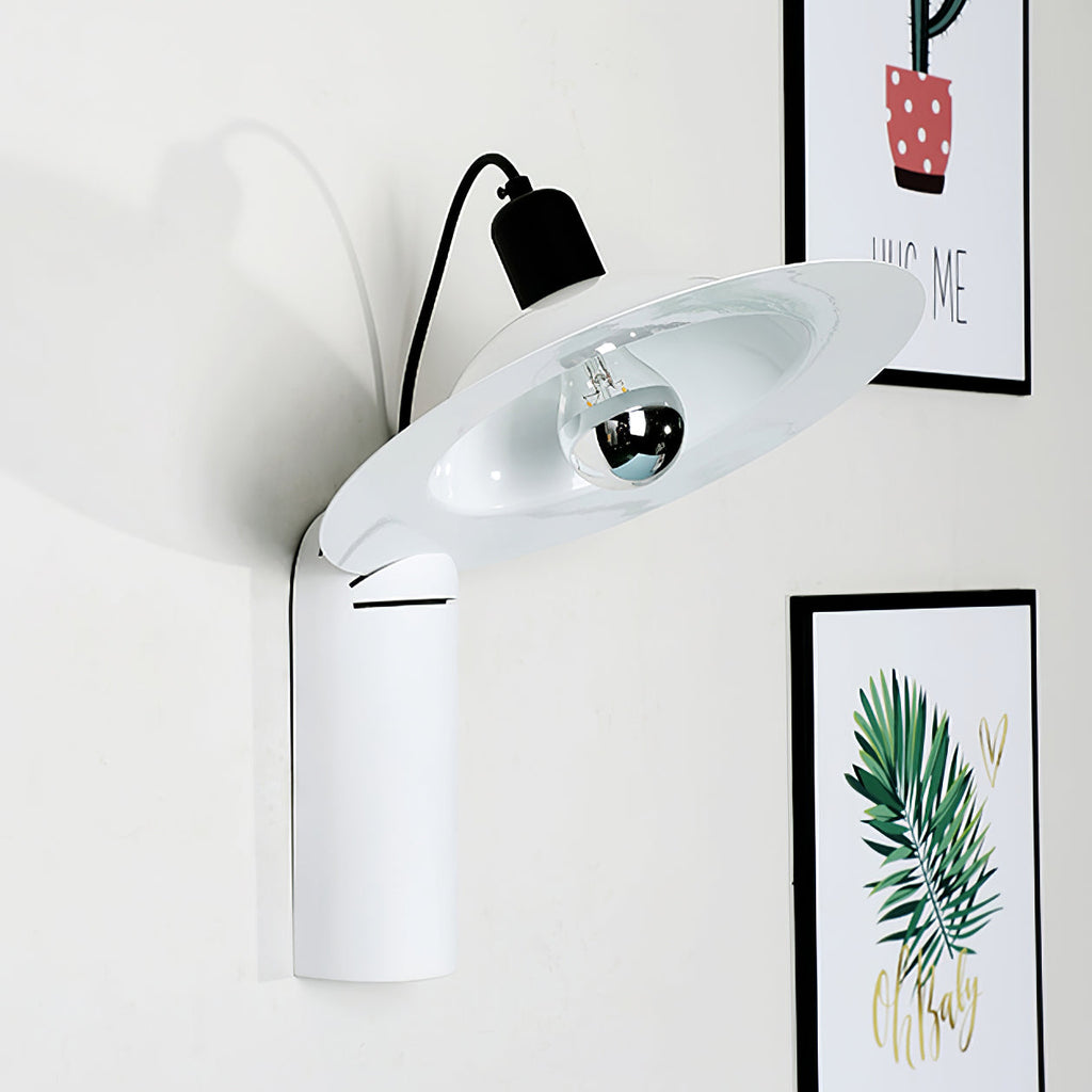 Lampiatta Wall Light