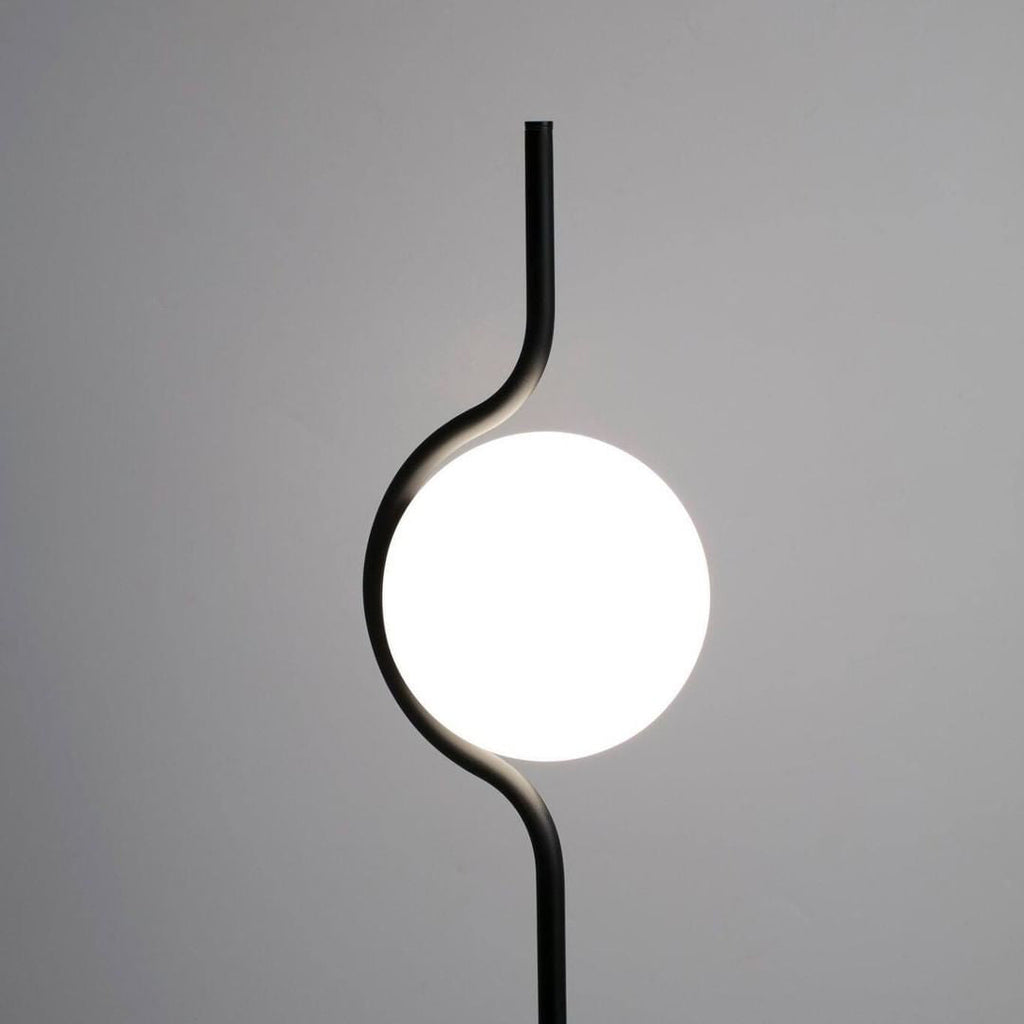 Levita Floor Lamp