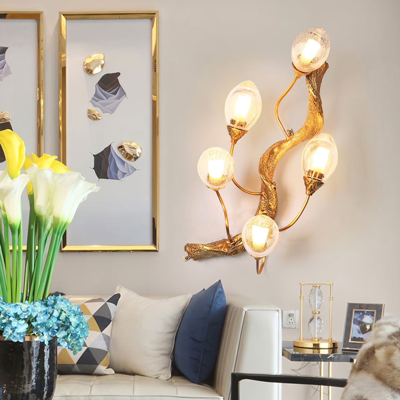 Lotus Brass Wall Lamp