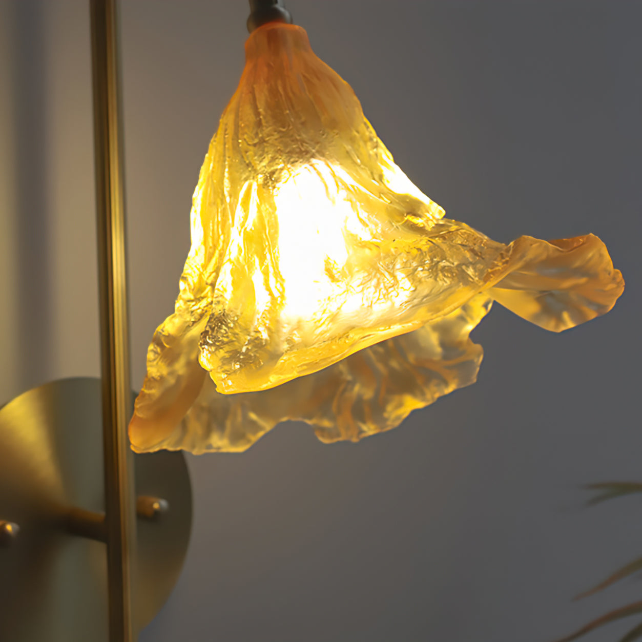 Lotus Amber Wall Sconce