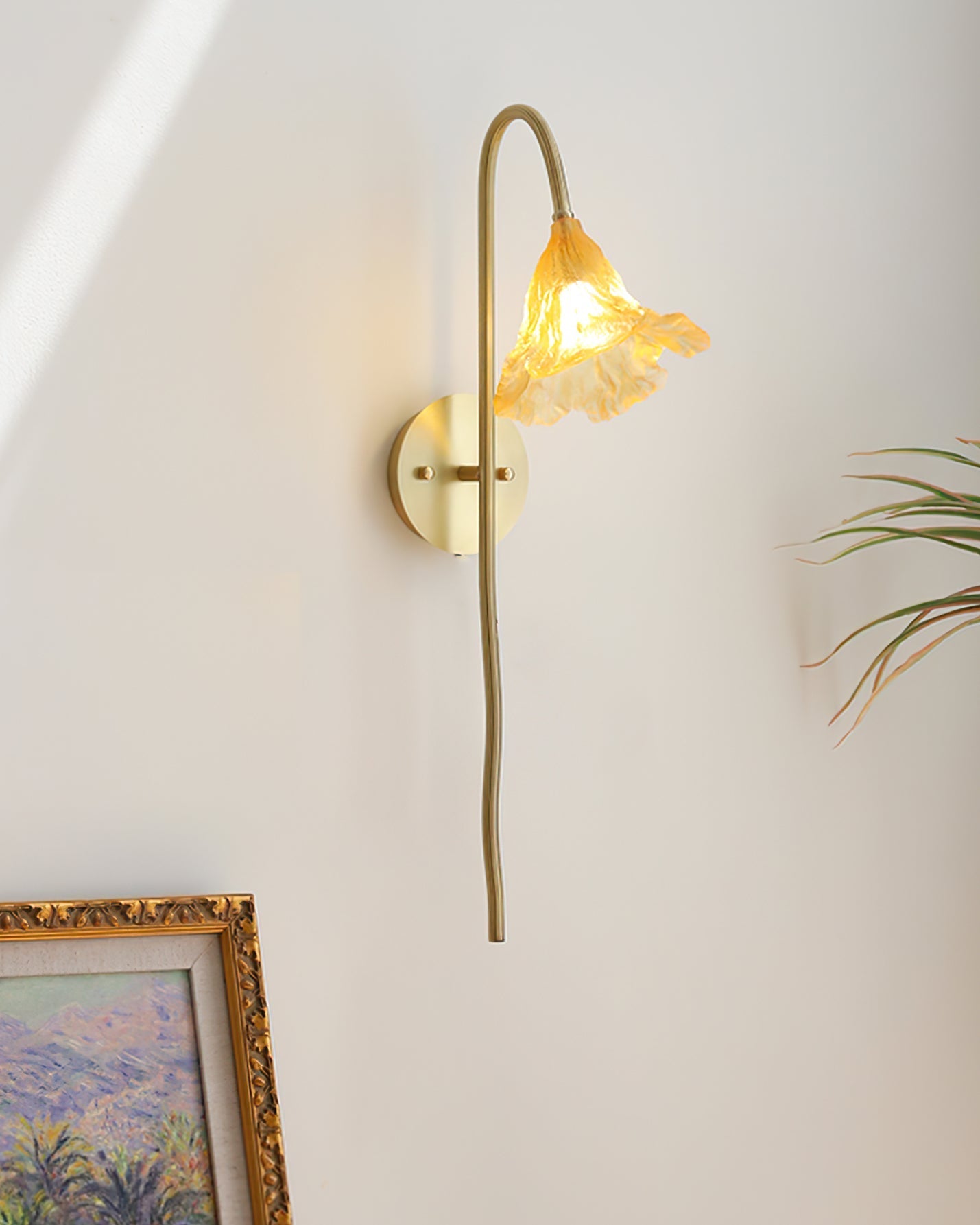 Lotus Amber Wall Sconce
