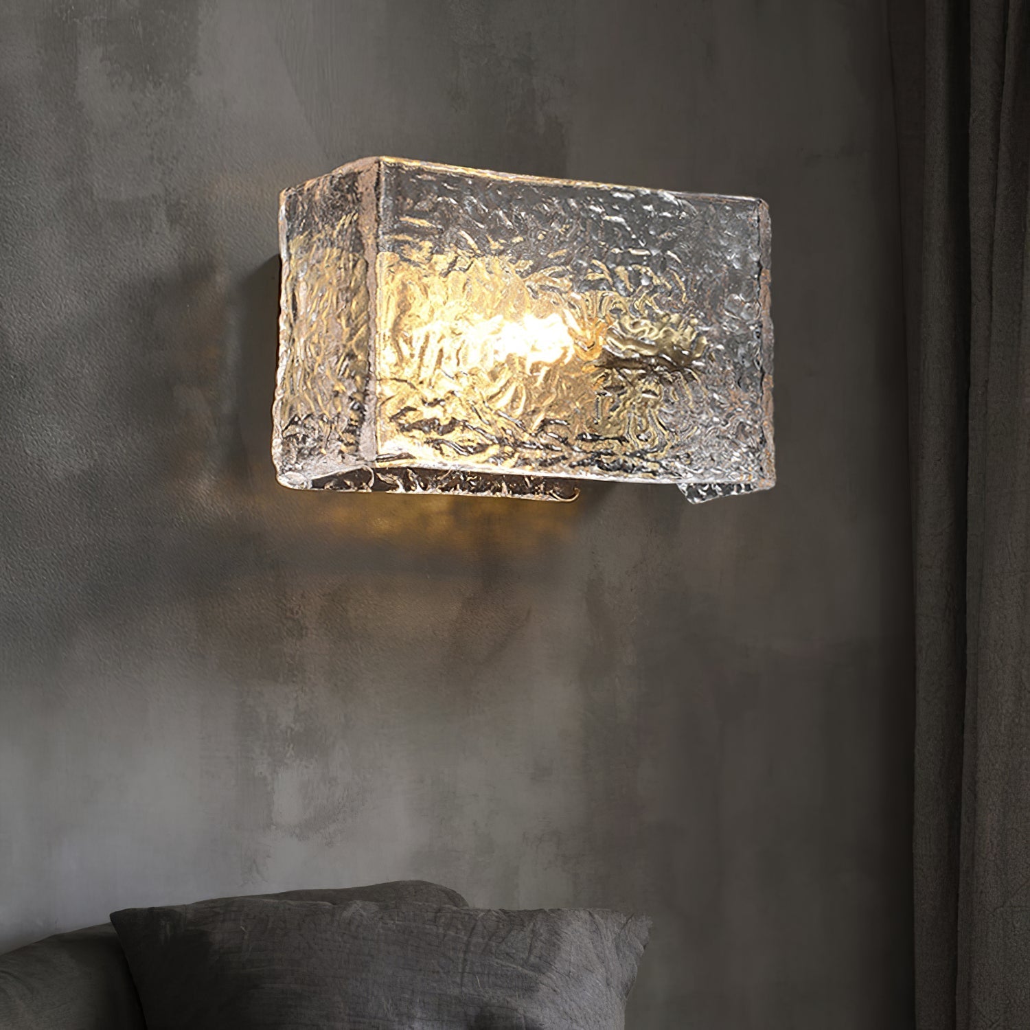 Lunea Wall Light
