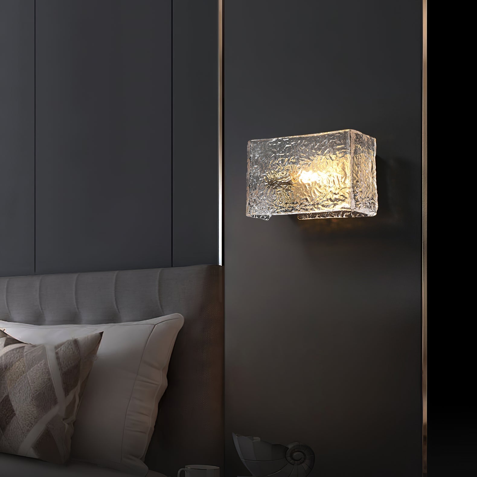 Lunea Wall Light