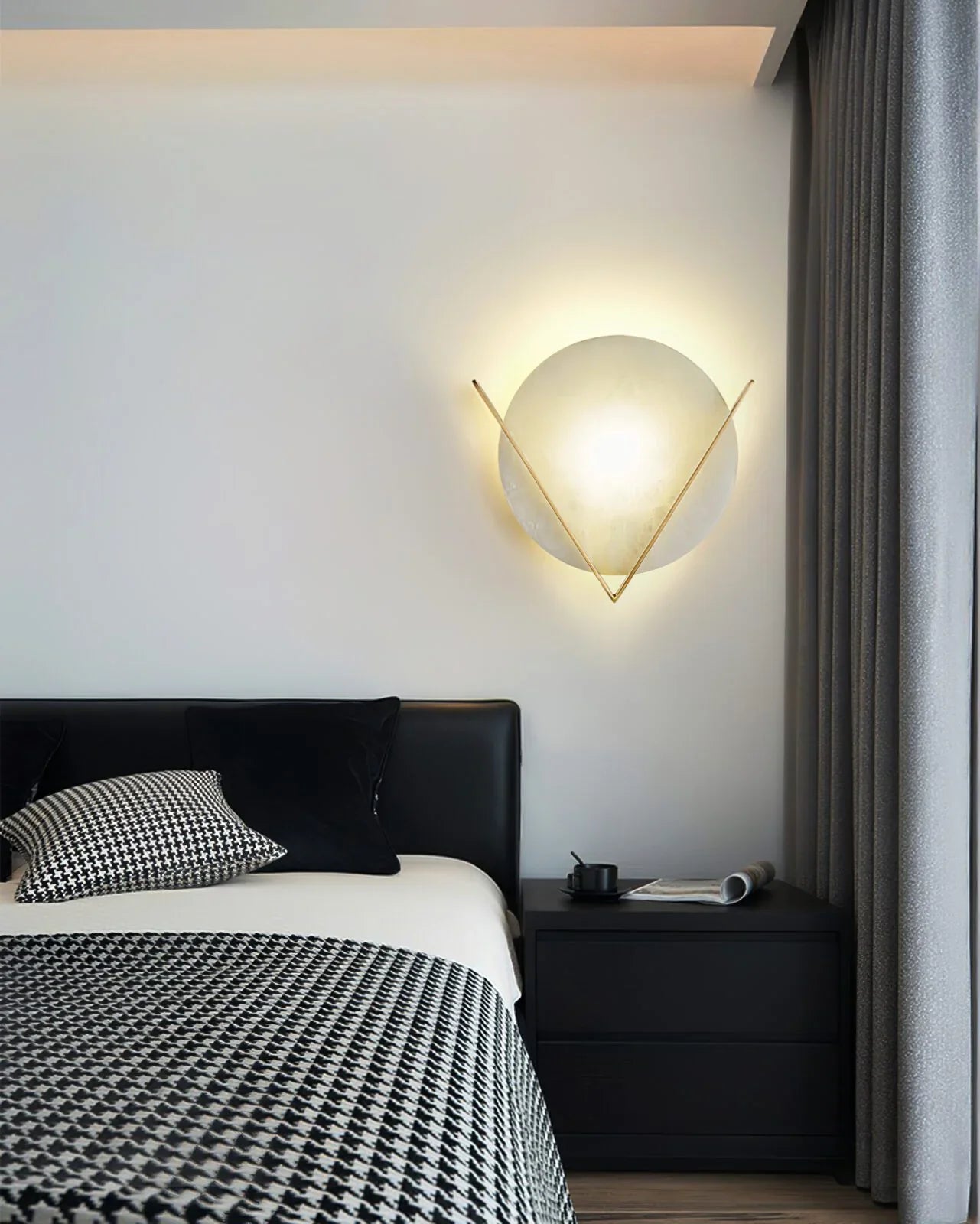 Alabaster Round Victory V Wall Lamp