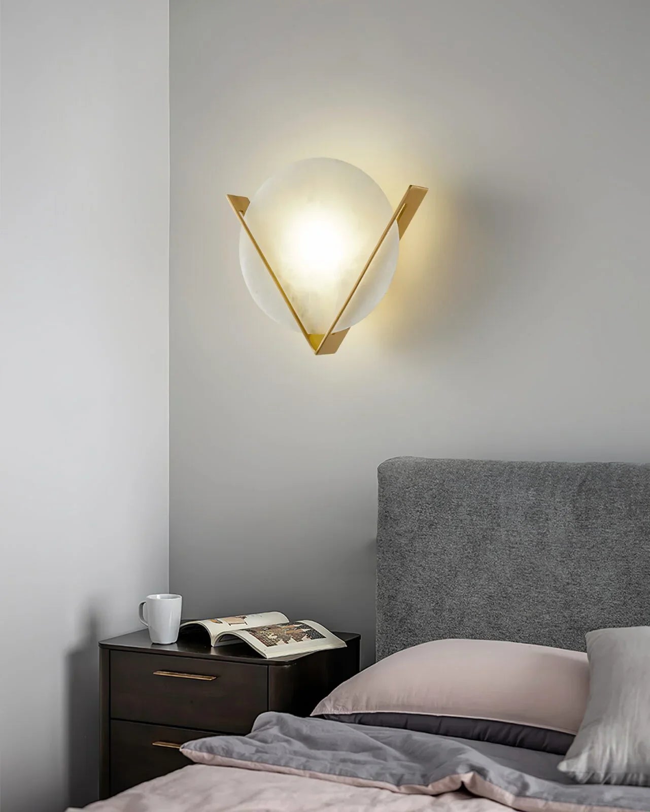 Alabaster Round Victory V Wall Lamp