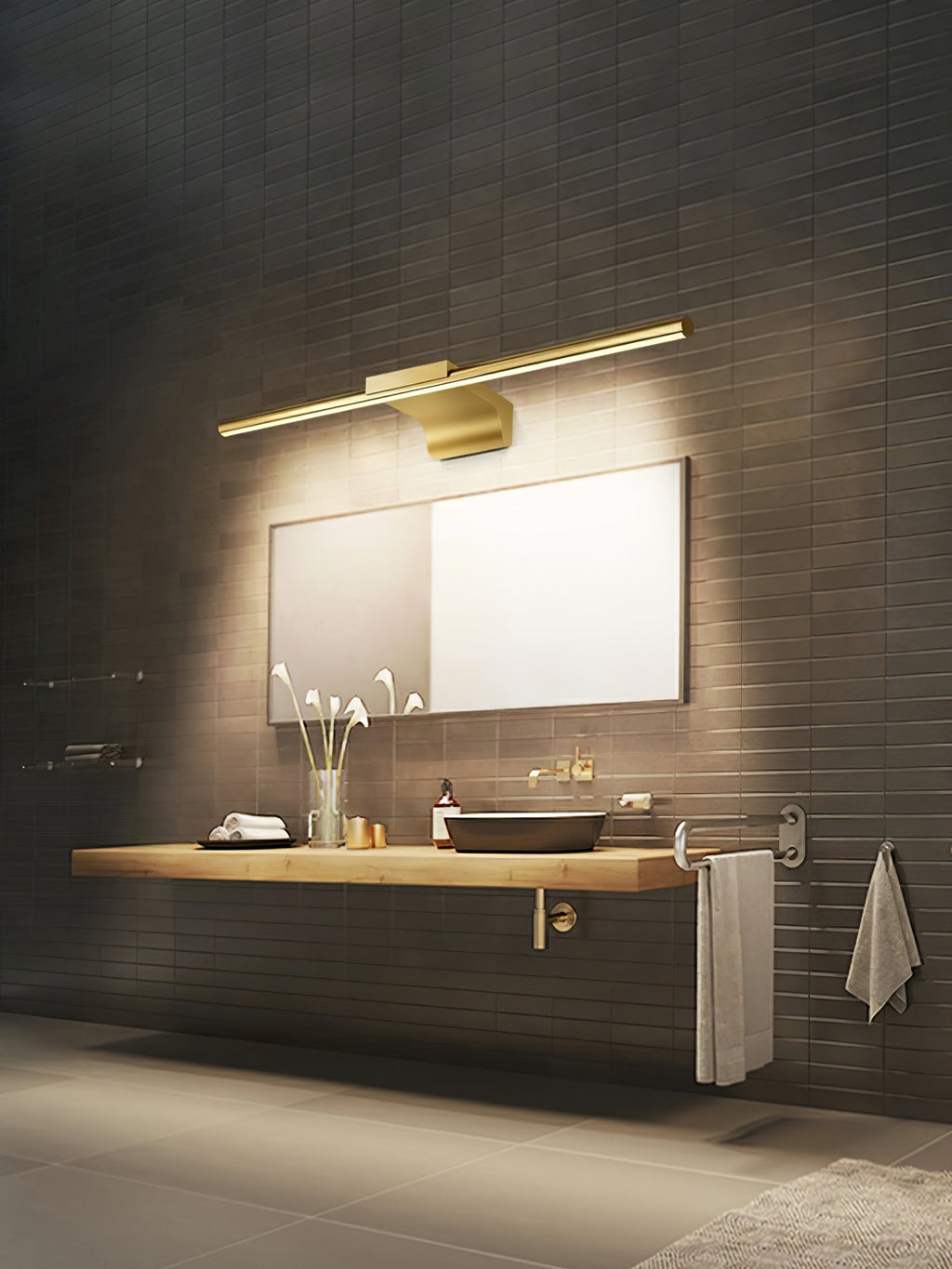 Metallic Streamlined Wall Light